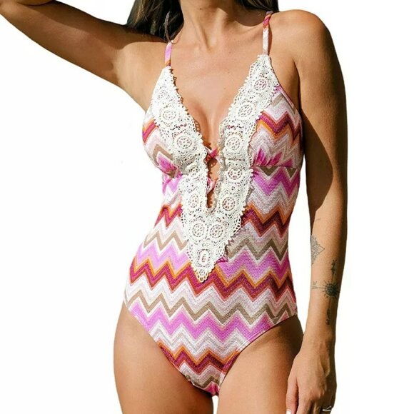 Cupshe Charm Geo Crochet & Cut-Out One-Piece Swimsuit V-Neck Cut Out Size S - Picture 1 of 10